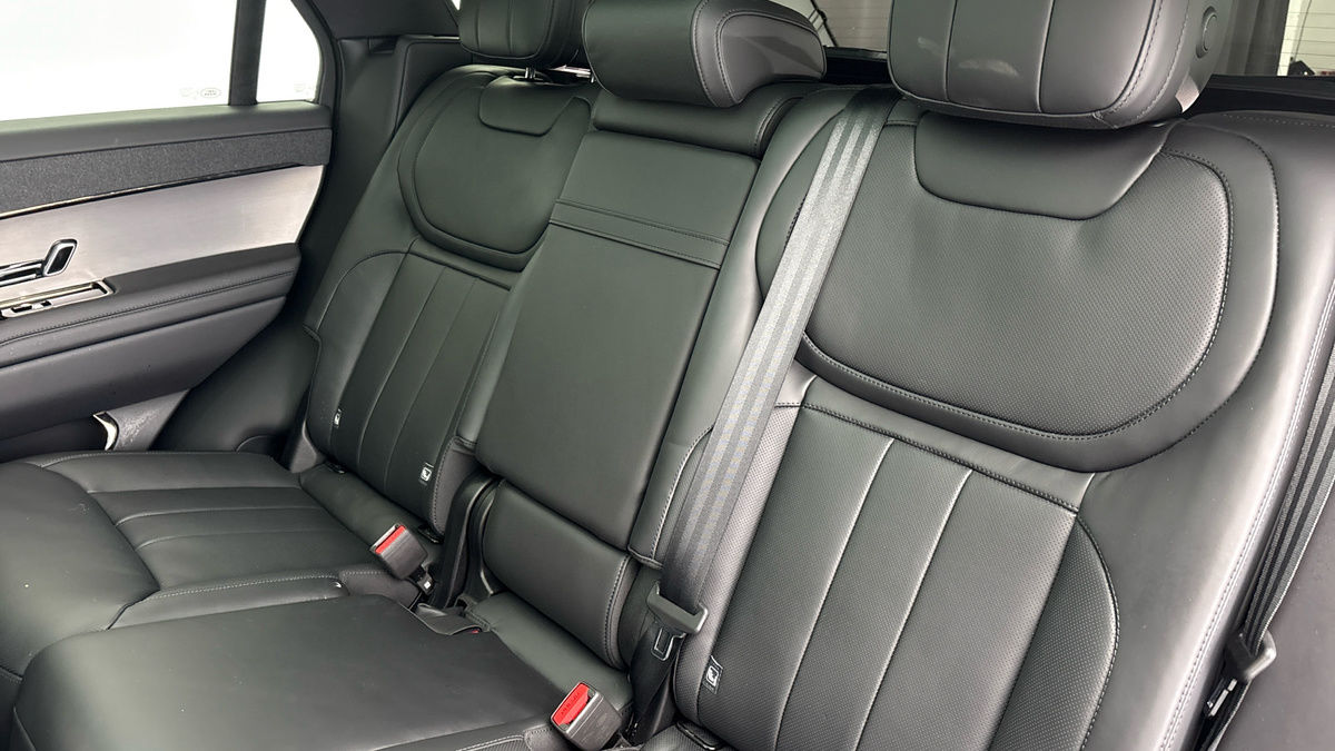 Land Rover Range Rover Sport Image 8