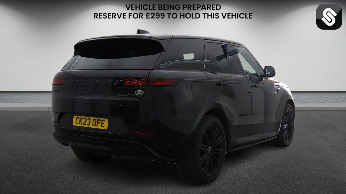 Land Rover Range Rover Sport Image 4