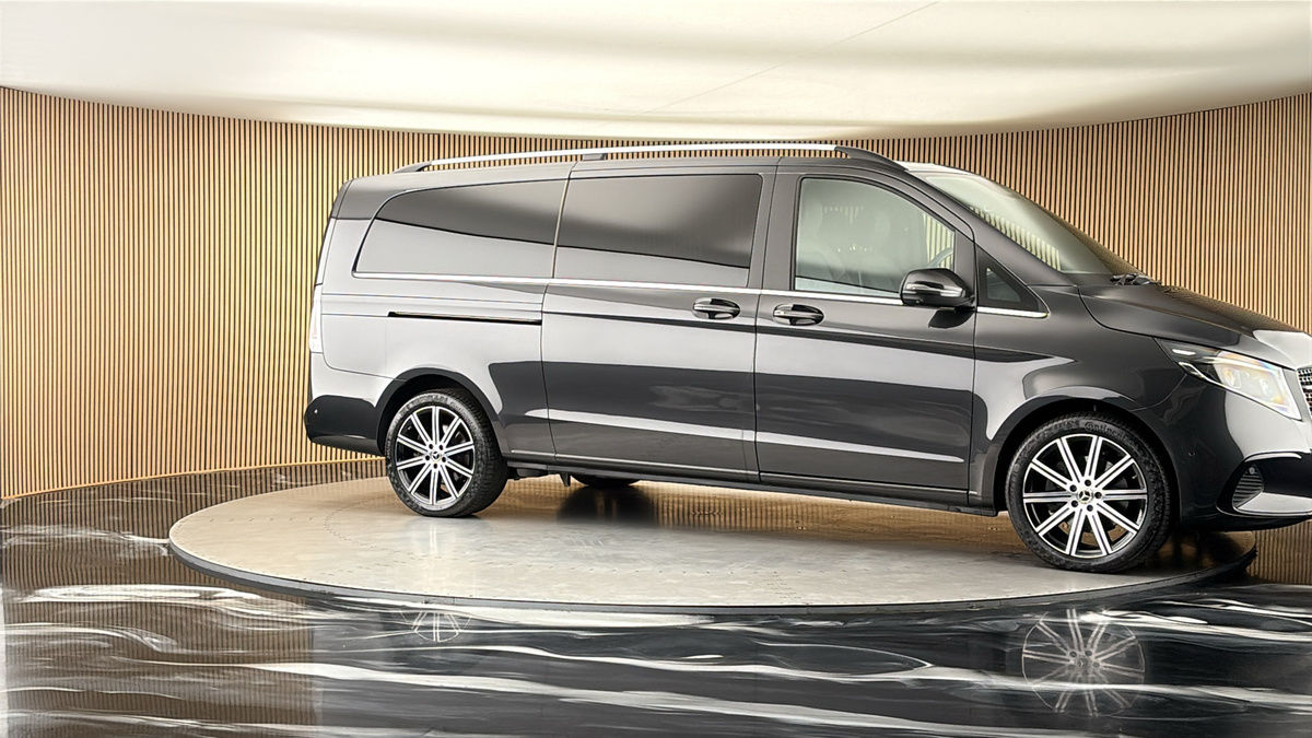 More views of Mercedes-Benz V Class