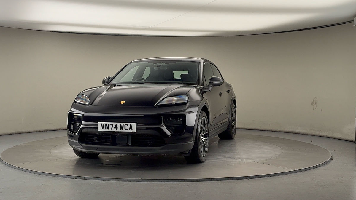 More views of Porsche Macan