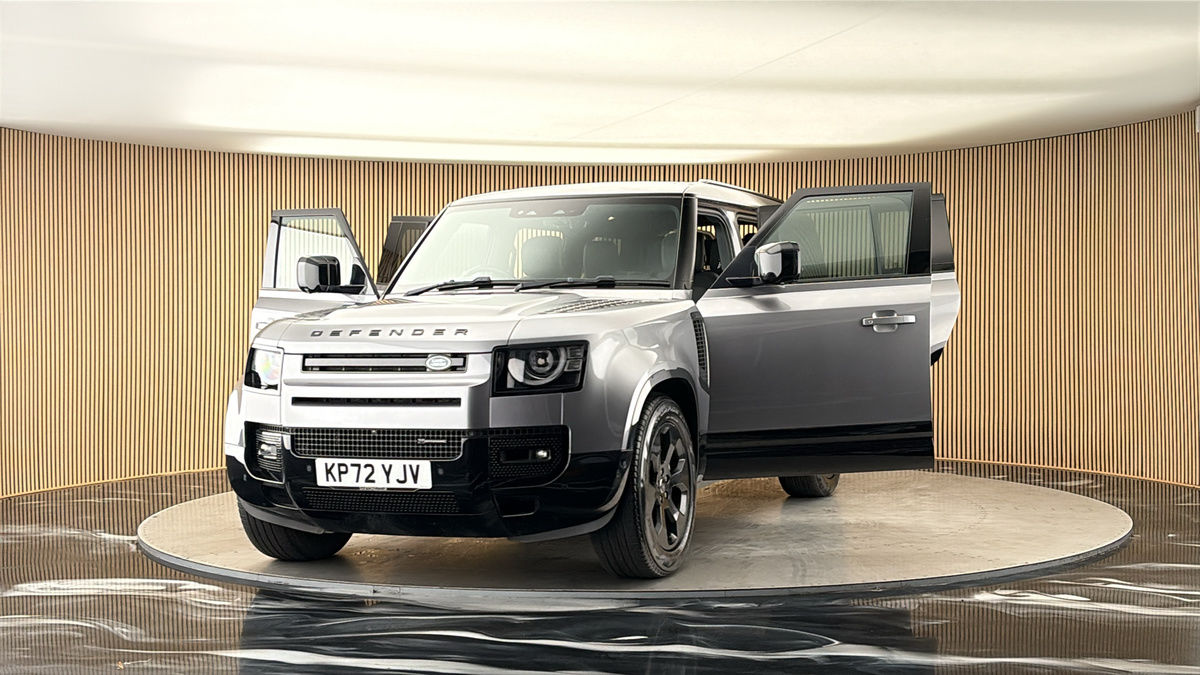 More views of Land Rover Defender 130