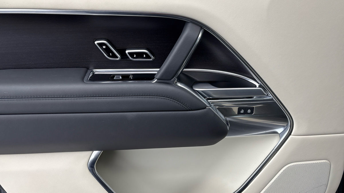 Land Rover Range Rover Image 19
