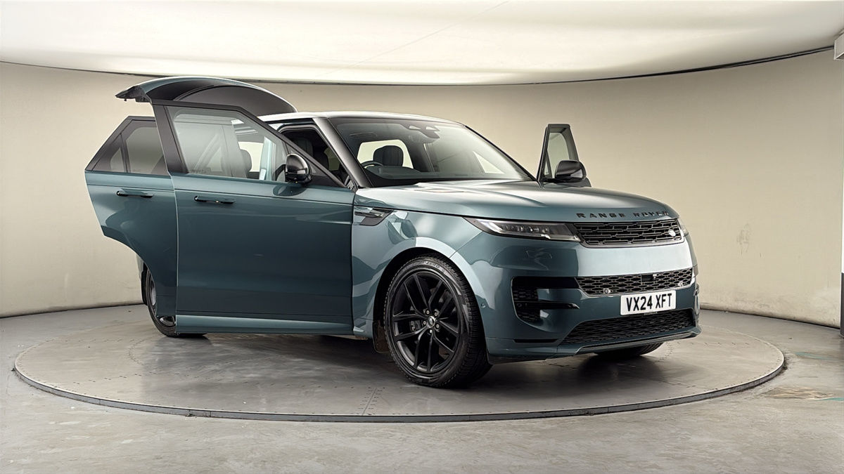More views of Land Rover Range Rover Sport