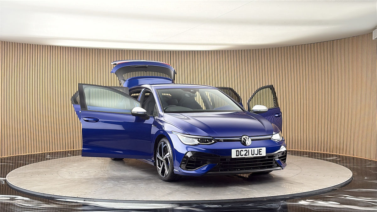 More views of Volkswagen Golf