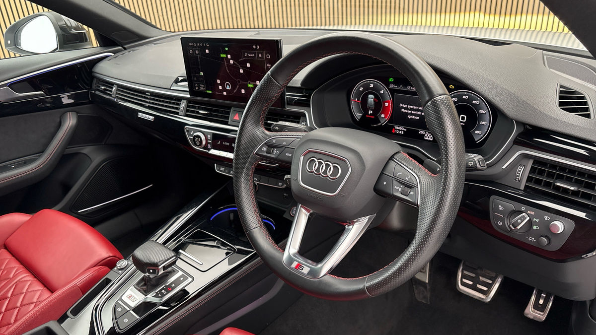 Audi S4 Avant Image 5