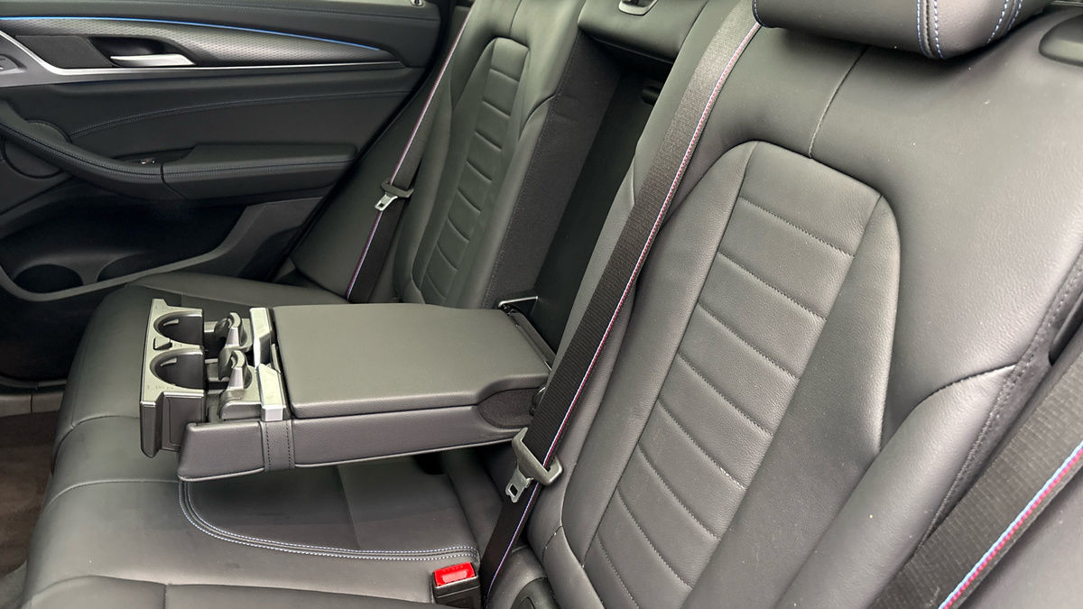 BMW iX3 Image 9