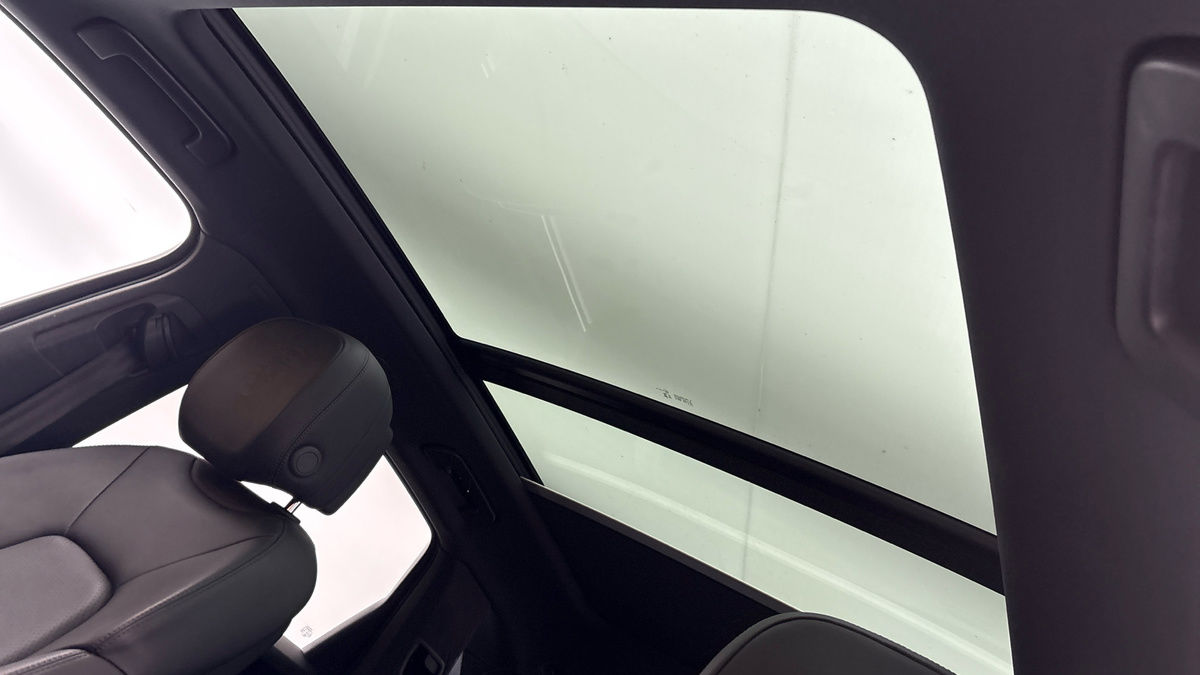 Porsche Cayenne Image 6
