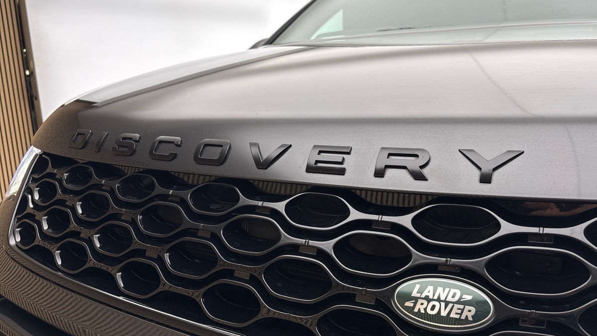 Land Rover Discovery Sport Image 24