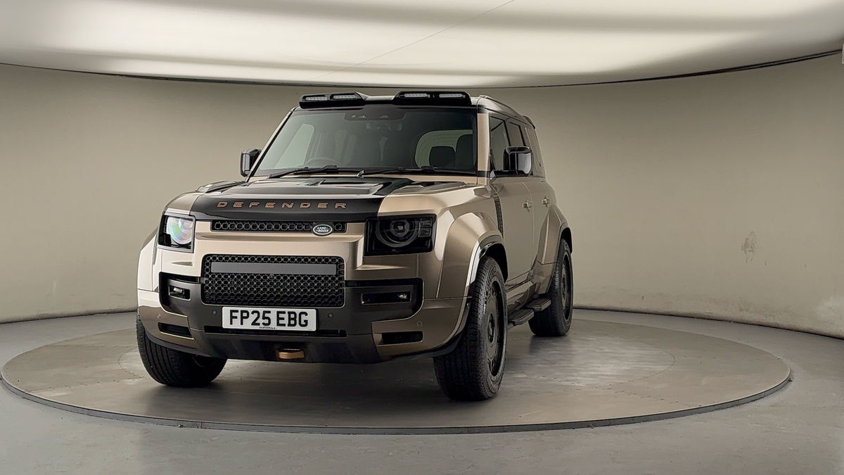 More views of Land Rover Defender 110