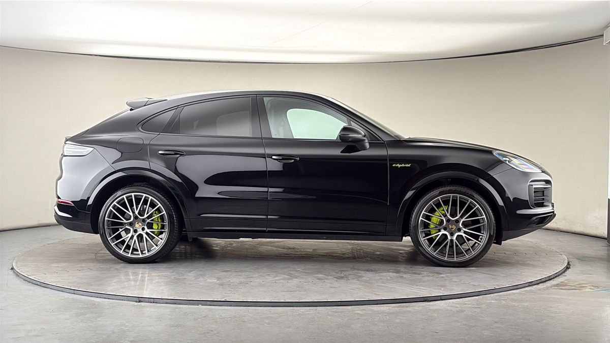 More views of Porsche Cayenne