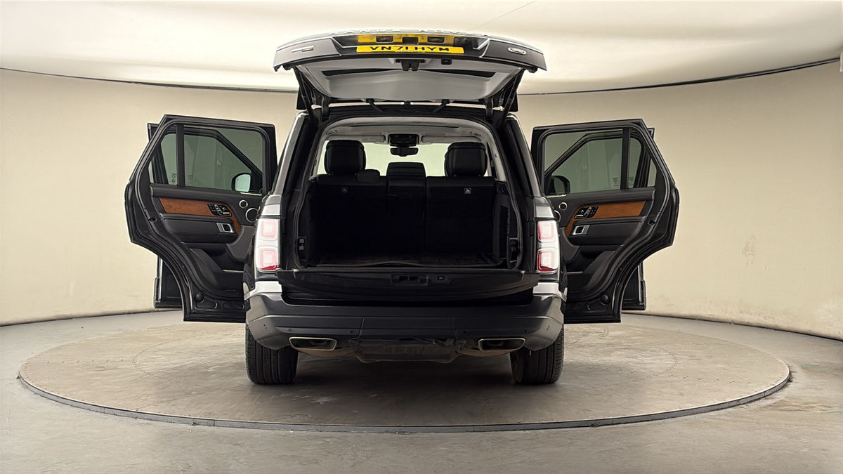 More views of Land Rover Range Rover