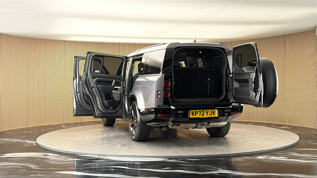 More views of Land Rover Defender 130