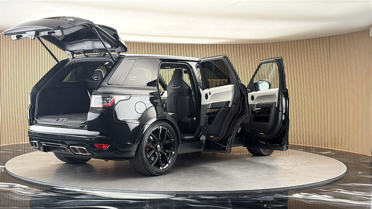 More views of Land Rover Range Rover Sport