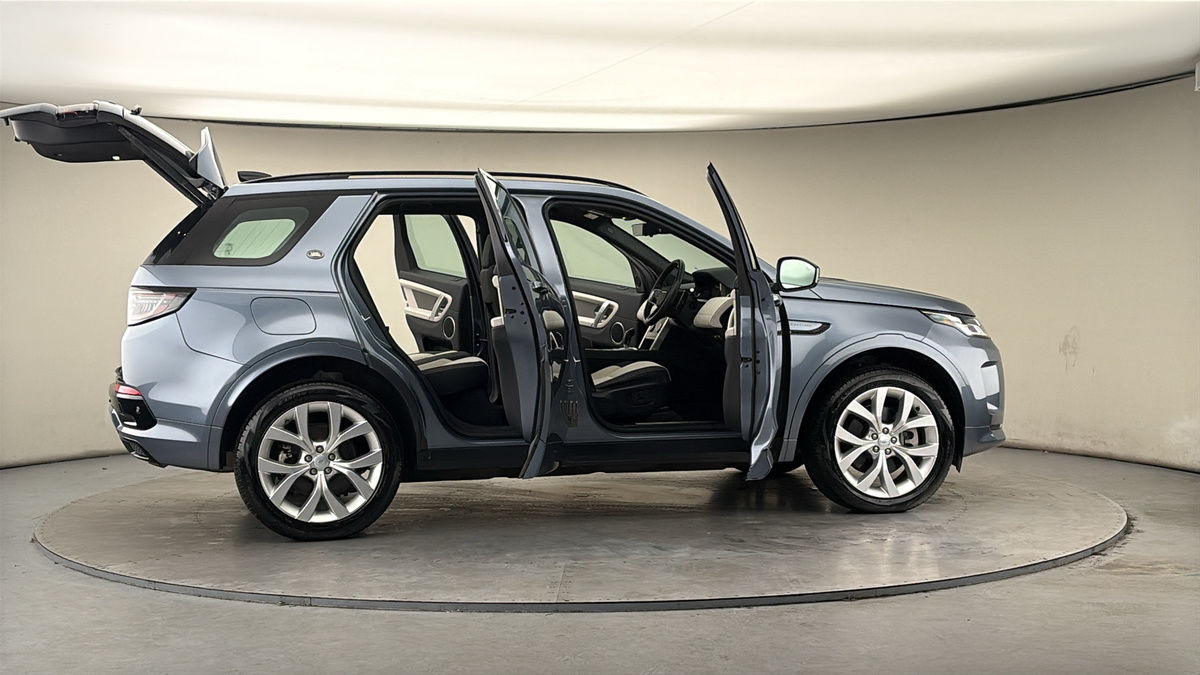 More views of Land Rover Discovery Sport