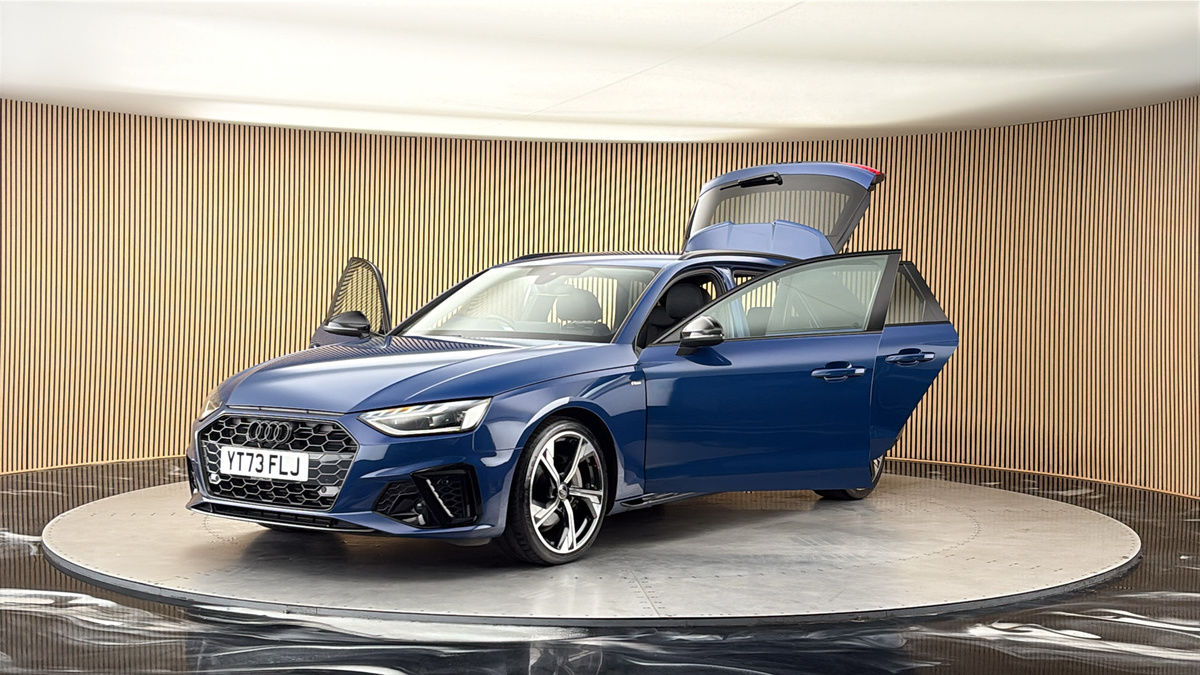More views of Audi A4 Avant