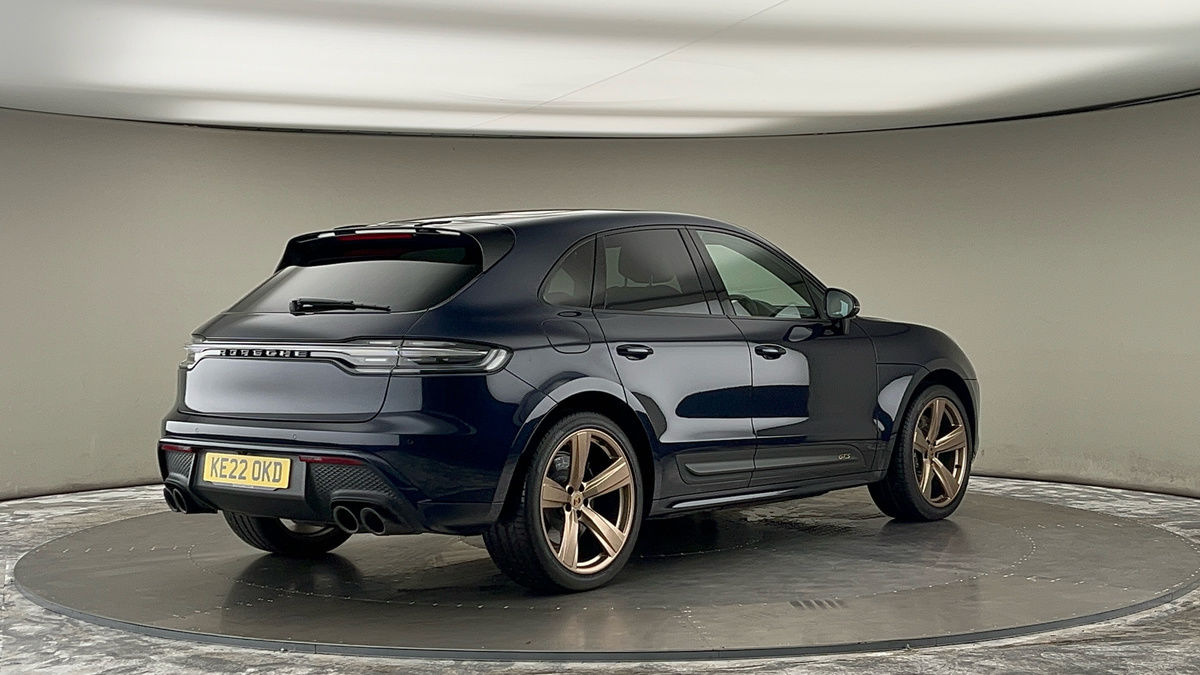 Porsche Macan Image 21