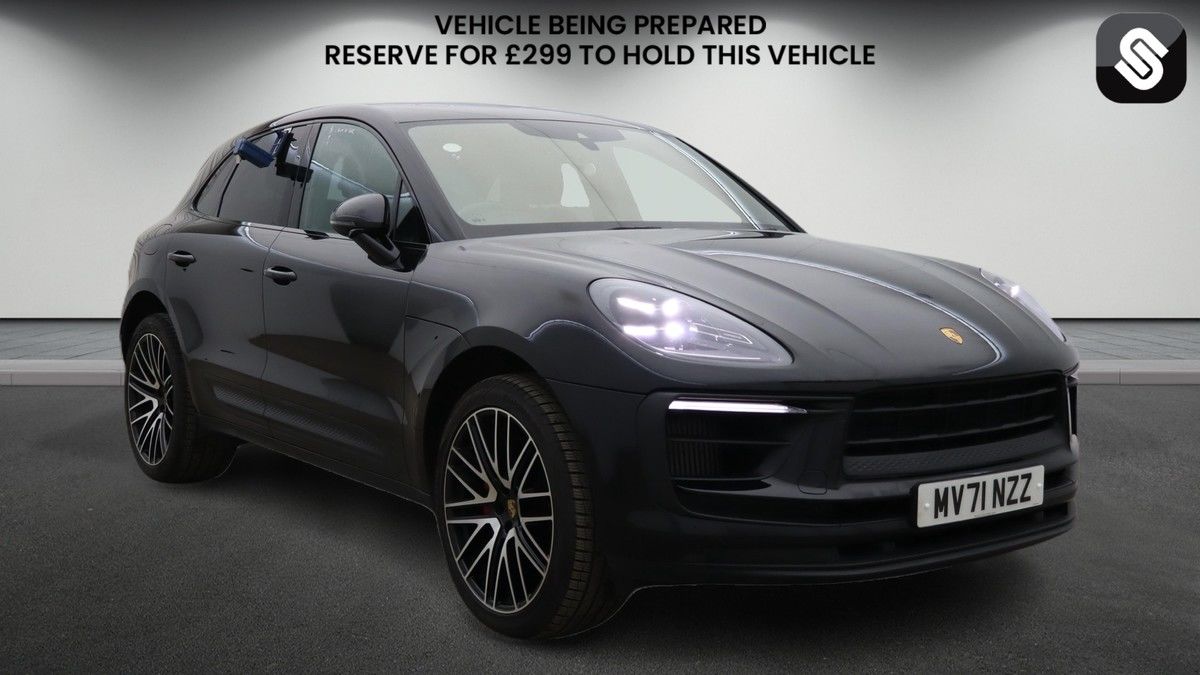 Porsche Macan Sticky Header Image
