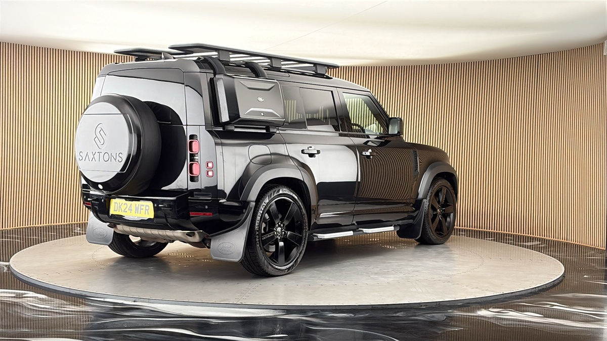 More views of Land Rover Defender 110