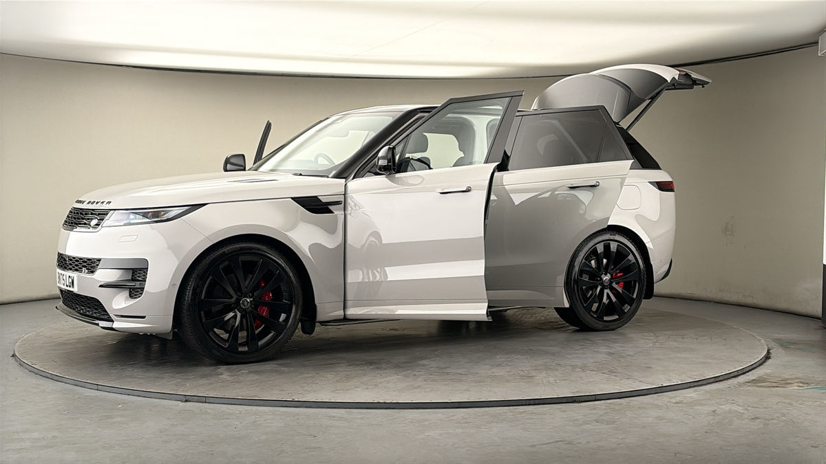 More views of Land Rover Range Rover Sport