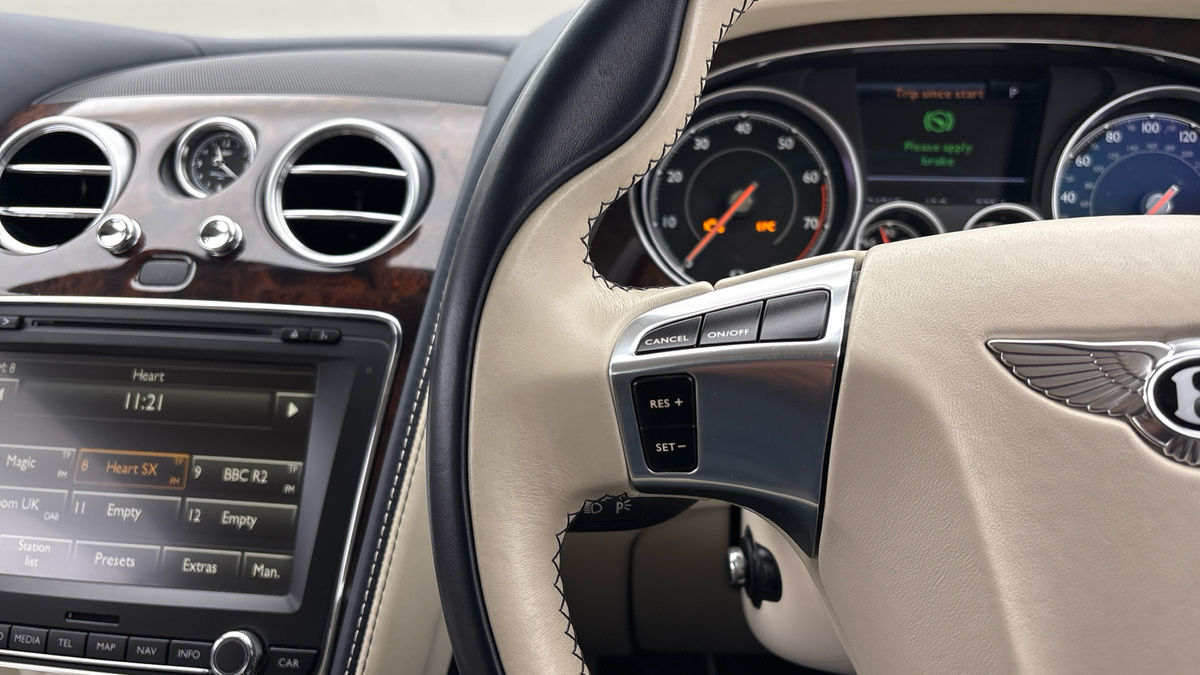 Bentley Continental Image 13
