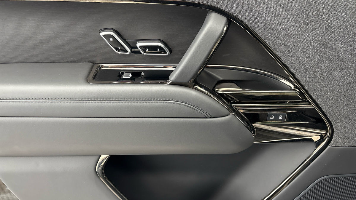 Land Rover Range Rover Sport Urban Image 19