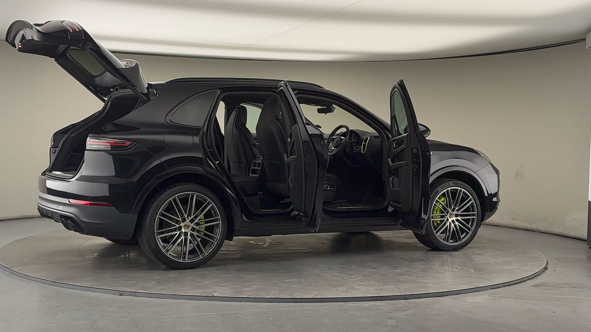 More views of Porsche Cayenne