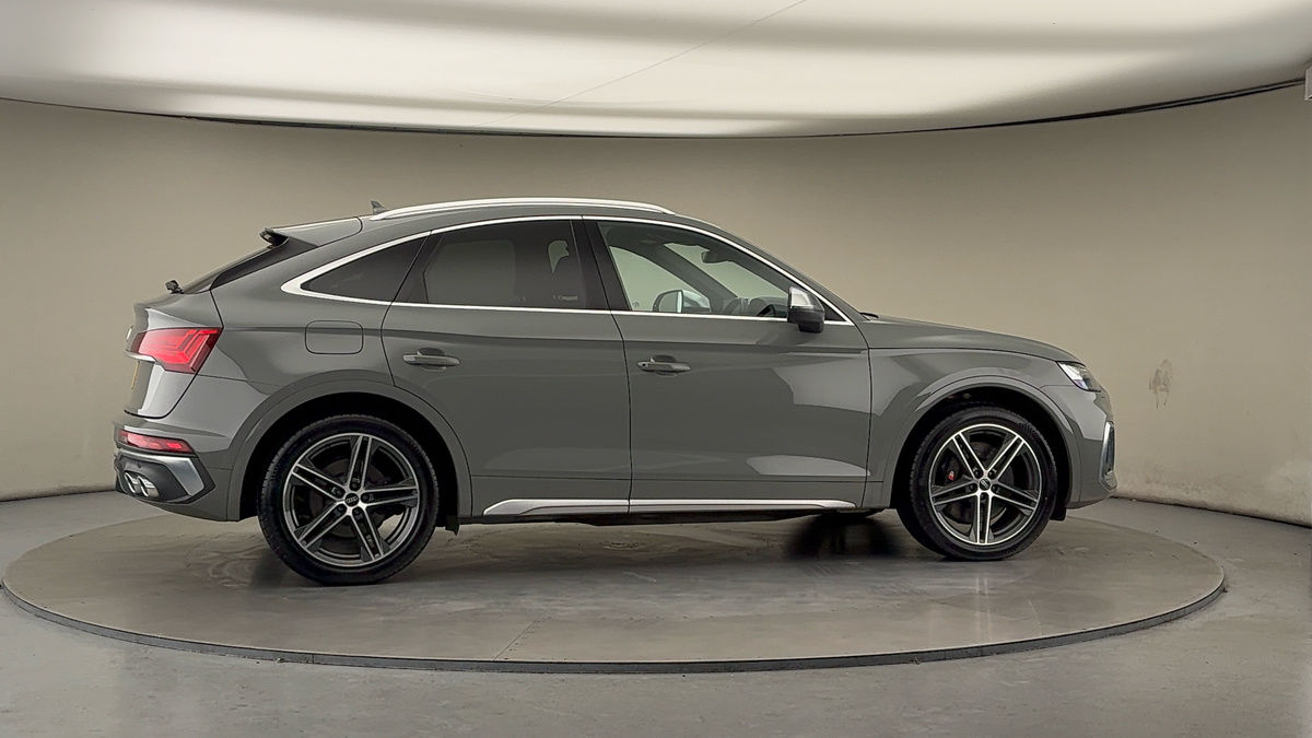 More views of Audi SQ5