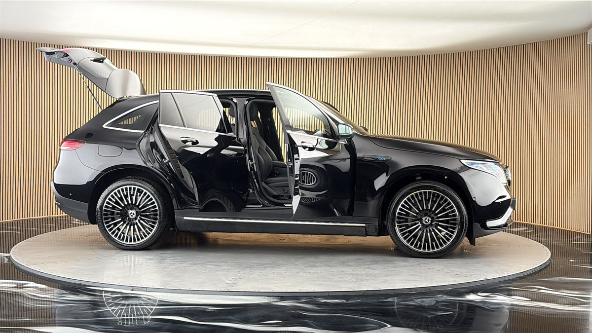 More views of Mercedes-Benz EQC