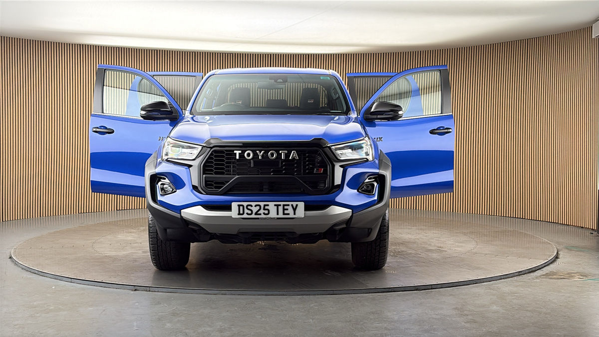 More views of Toyota Hilux