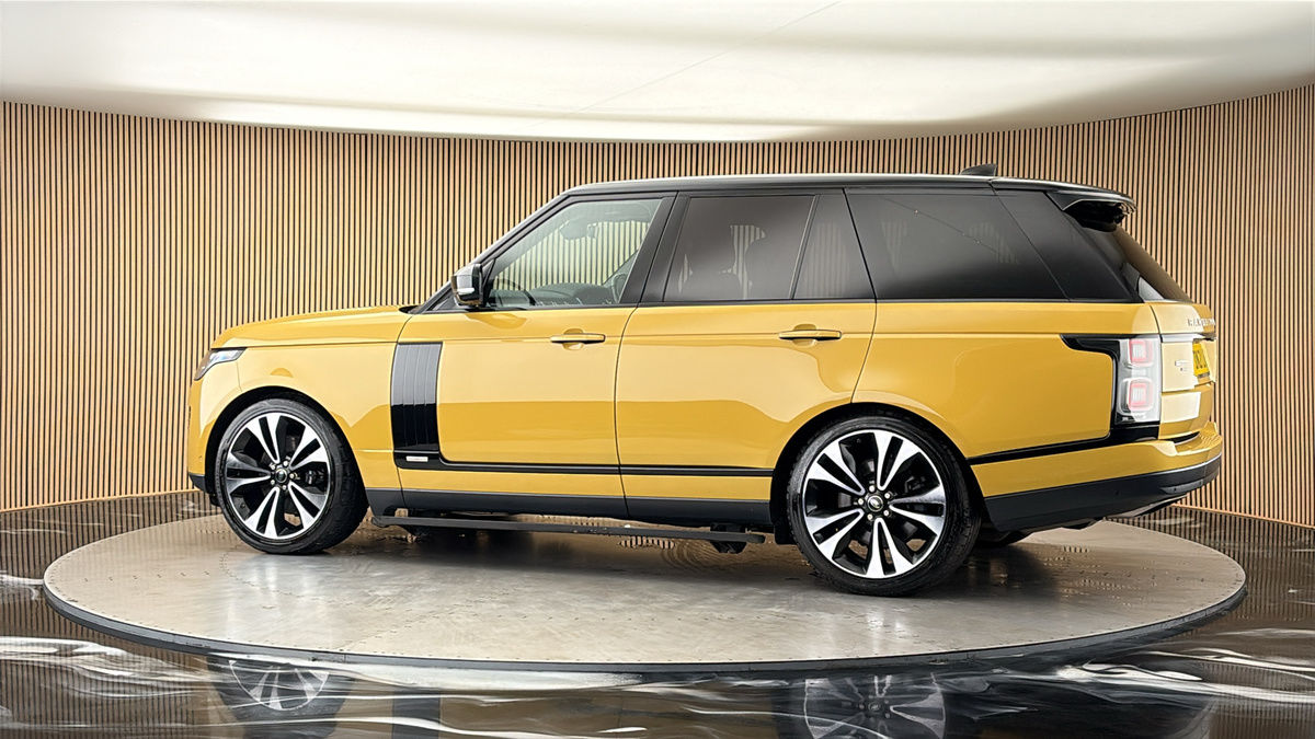 More views of Land Rover Range Rover