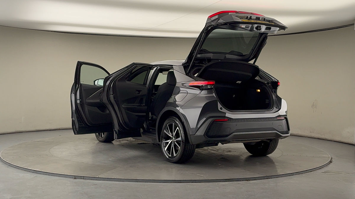 Toyota C-HR Image 23