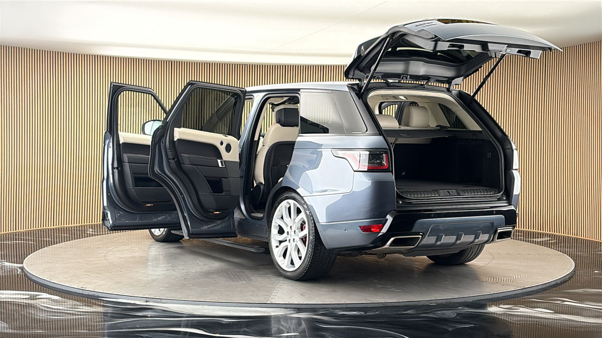 Land Rover Range Rover Sport Image 23