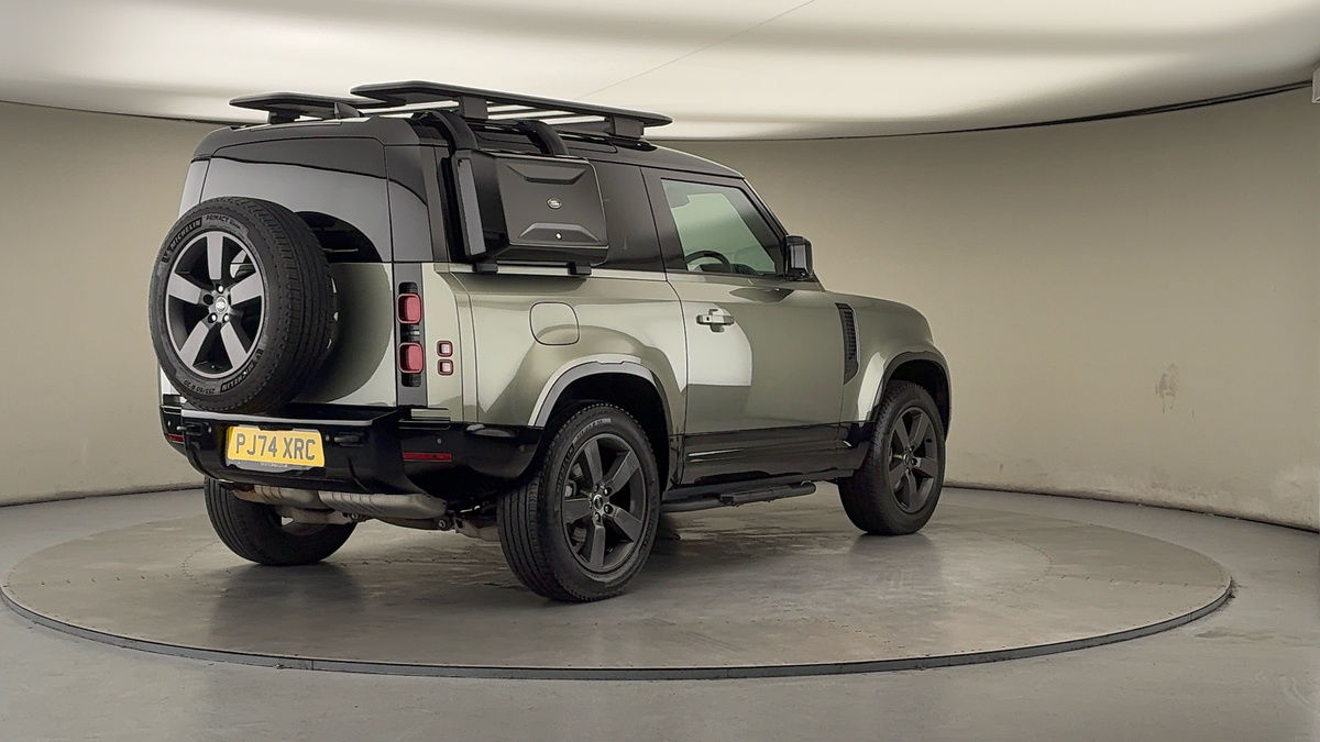 More views of Land Rover Defender 90