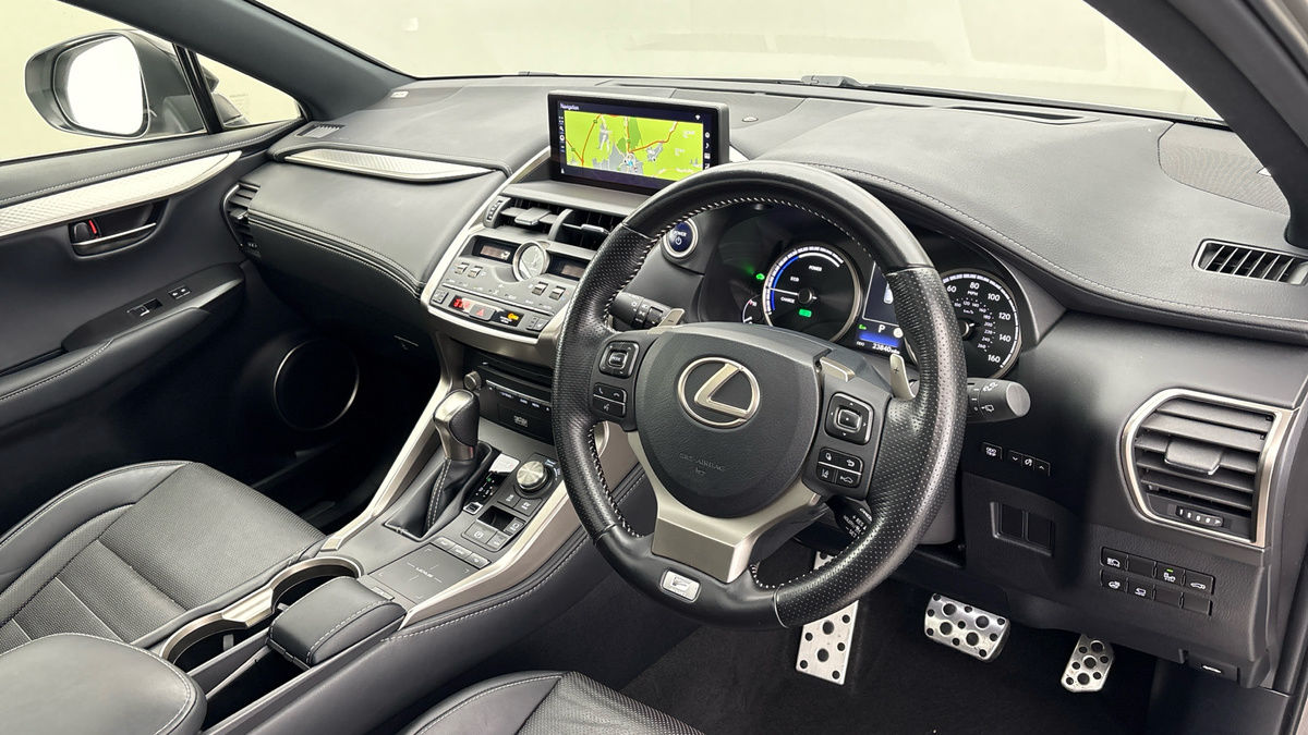 Lexus NX Image 5