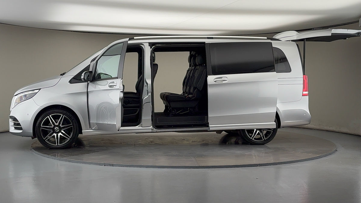 More views of Mercedes-Benz V Class