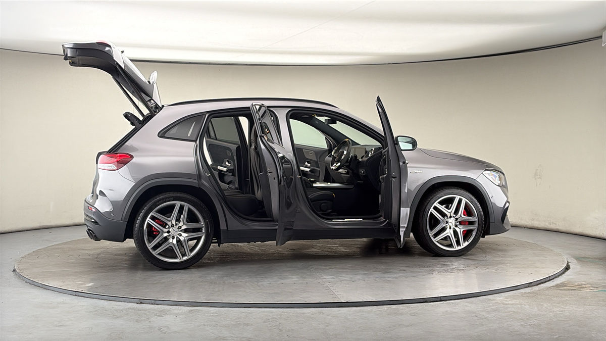 More views of Mercedes-Benz GLA