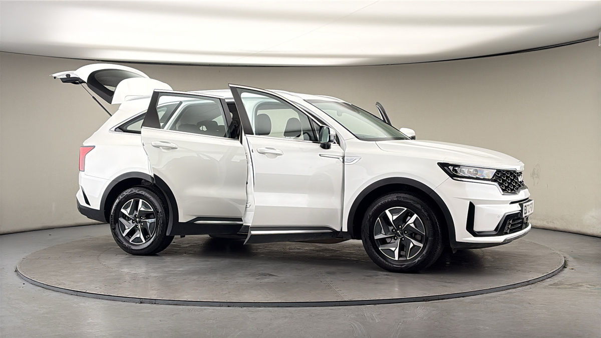 More views of Kia Sorento