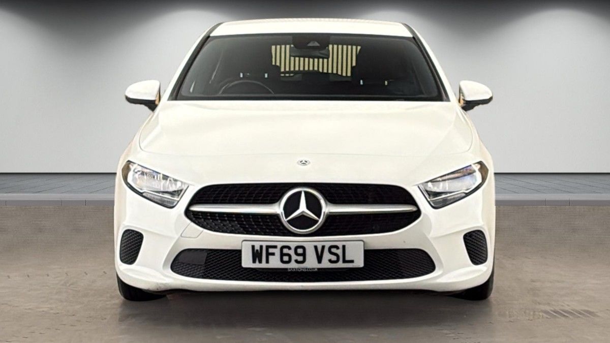Mercedes-Benz A Class Image 3