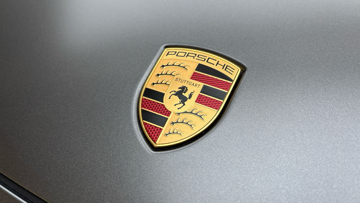 Porsche Cayenne Image 24