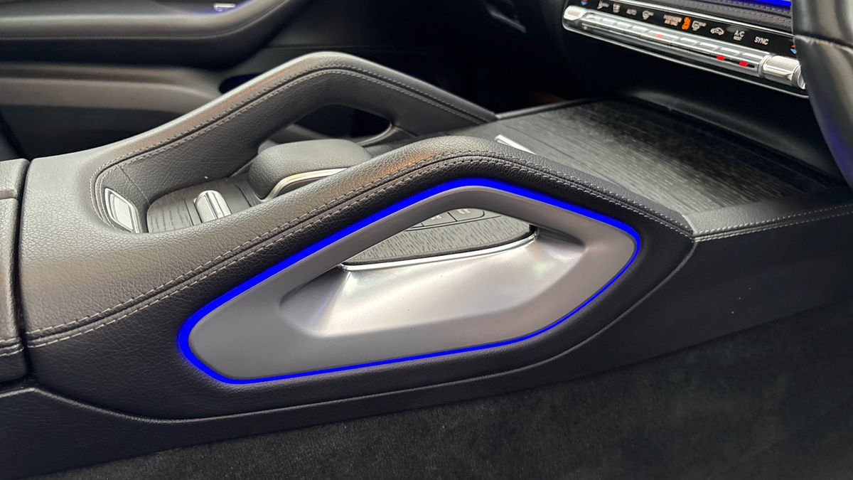 Mercedes-Benz GLE Image 25