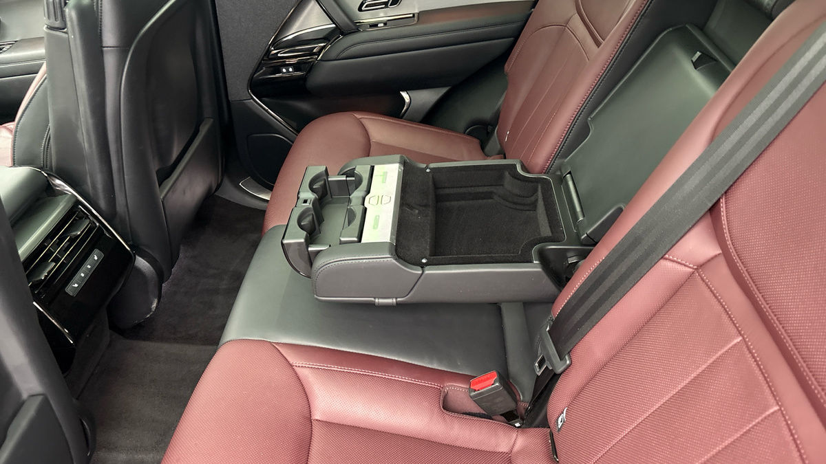 Land Rover Range Rover Sport Image 9