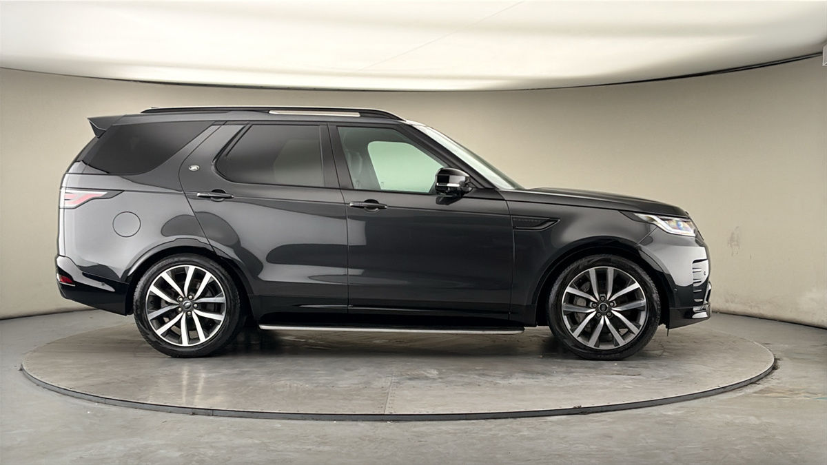 More views of Land Rover Discovery