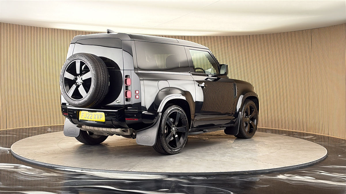 More views of Land Rover Defender 90