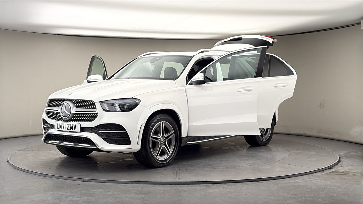 More views of Mercedes-Benz GLE