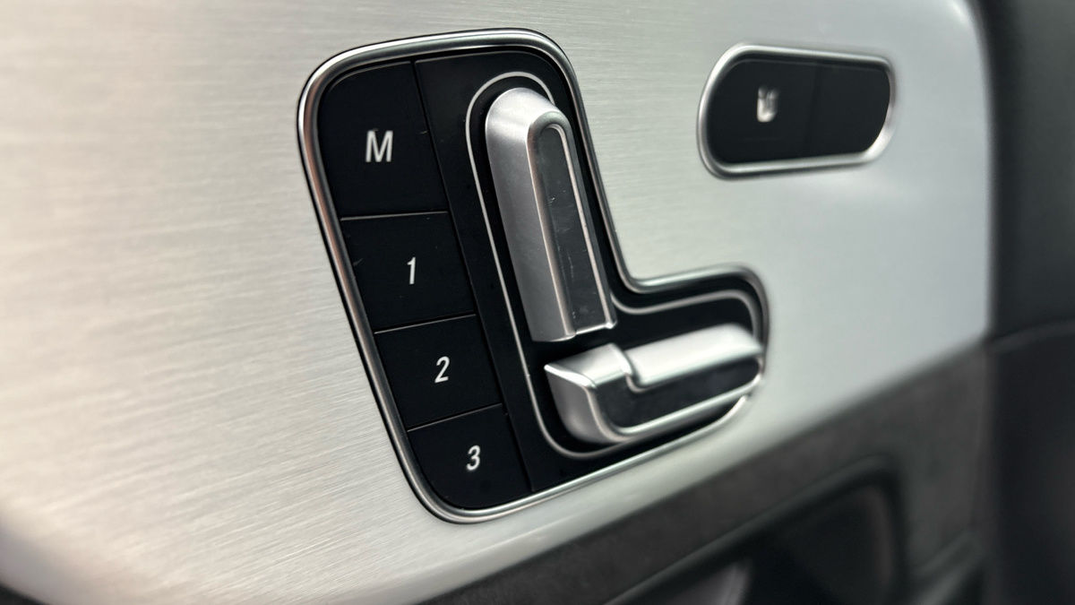 Mercedes-Benz GLA Image 6