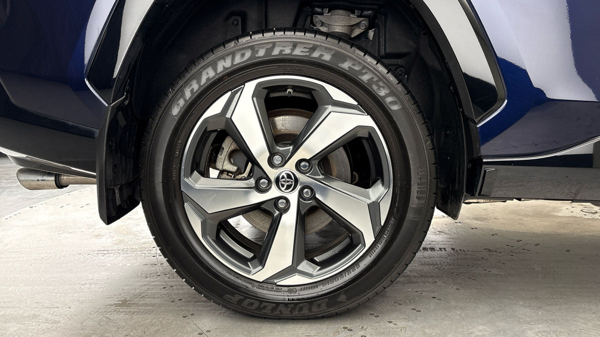 Toyota RAV4 Image 10