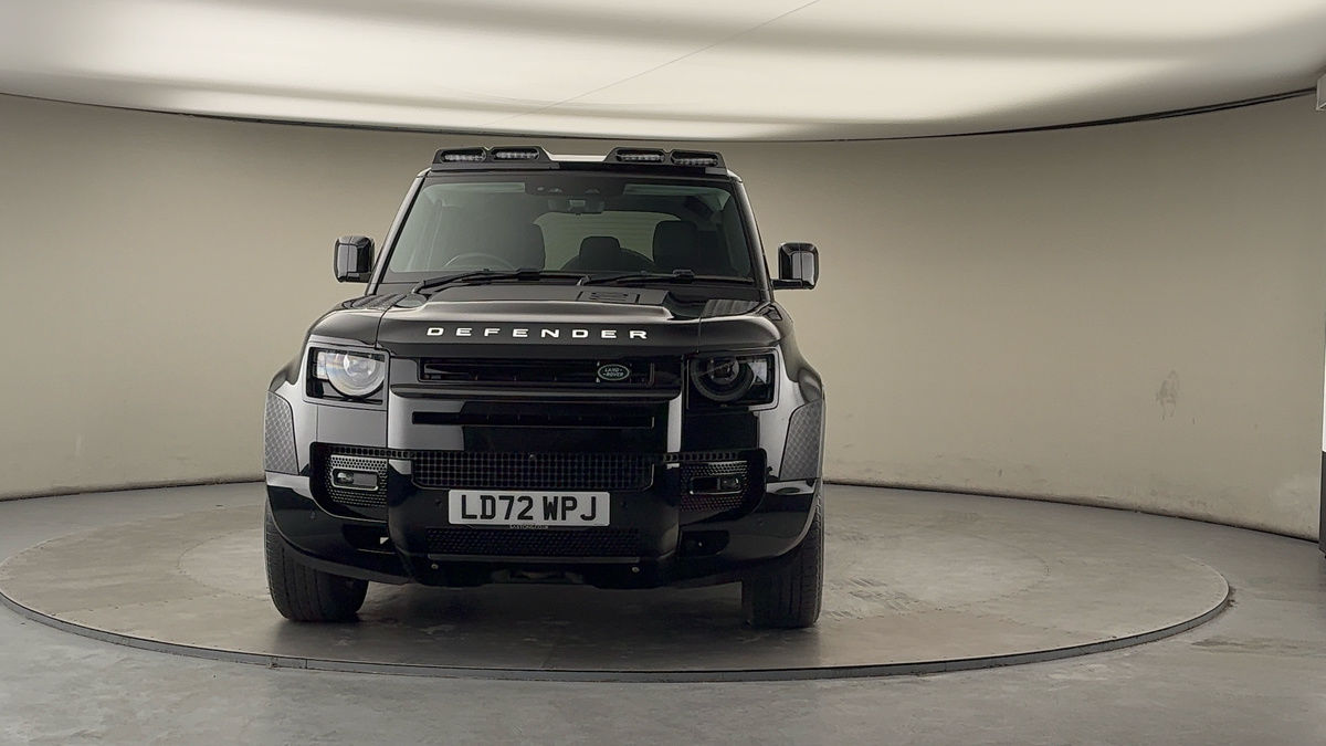 Land Rover Defender 110 Image 3