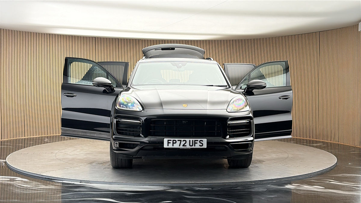 More views of Porsche Cayenne
