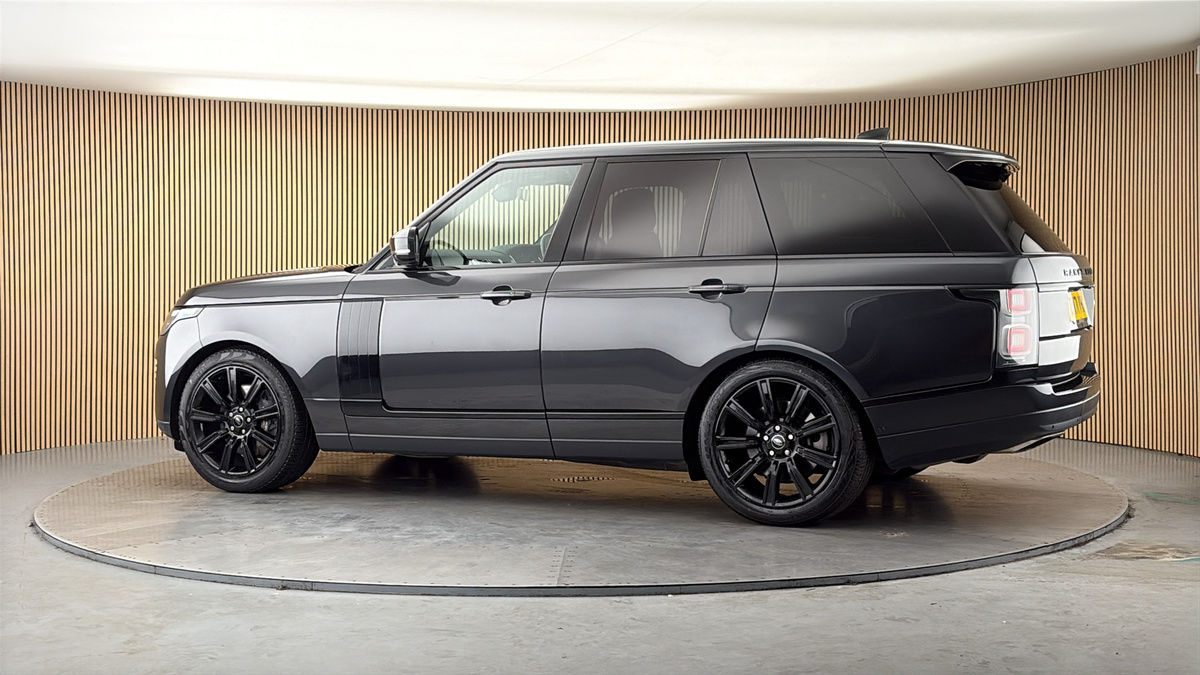 More views of Land Rover Range Rover