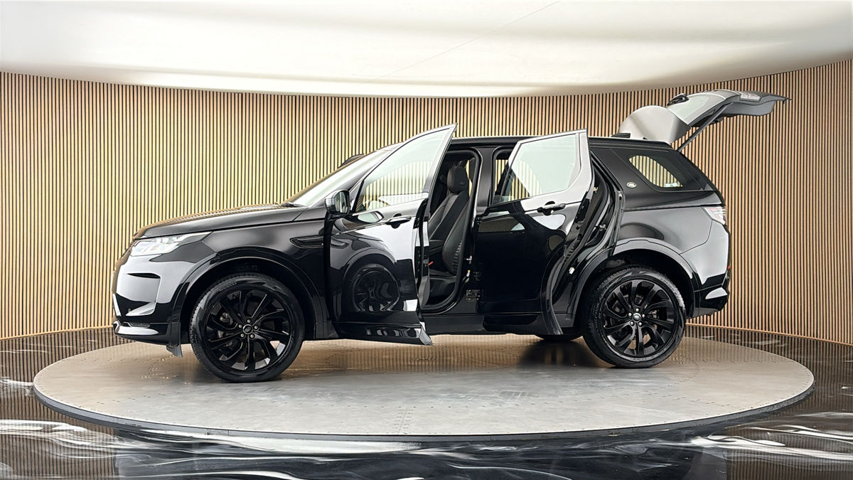 More views of Land Rover Discovery Sport